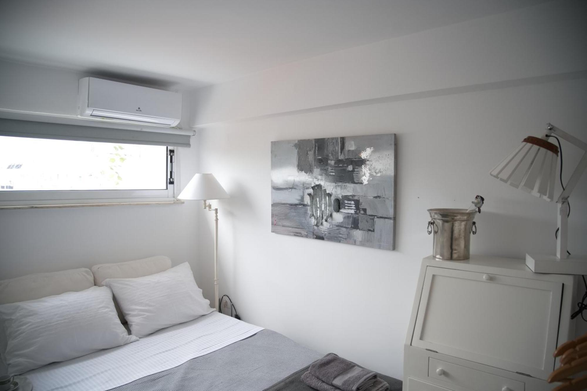 Central Aesthetic Studio With Panoramic Views Patras Bagian luar foto